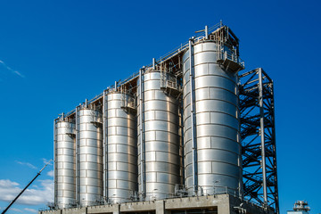 oil and gas refinery facilities from steel