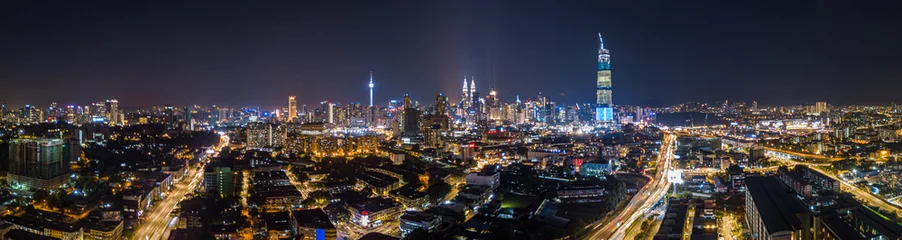 Fotobehang Prachtig panorama van de stad Kuala Lumpur & 39 s nachts Maleisië © Krzysztof Wiktor
