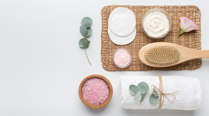 Obraz na płótnie Canvas Zero waste spa accessories with organic cosmetics for body healthcare and treatment