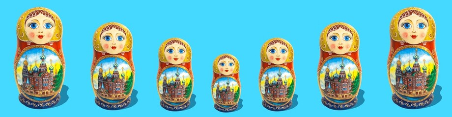 Symmetrical pattern with Russian dolls