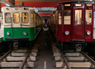 Obraz premium Two old Madrid subway trains rehabilitated.