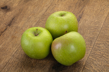 Green ripe apple