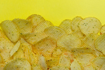 texture, background in yellow. lined with corrugated chips on it