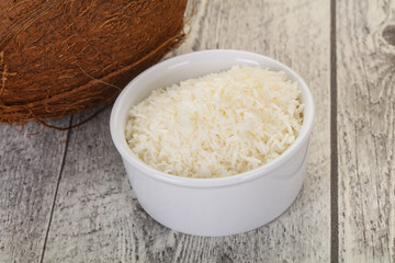 Coconut shredded chip with nut