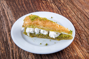Carrot slices baklava with pistachio - havuc dilim baklava. Carrot Slice Baklava with Ice Cream.
