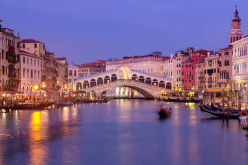 Fototapeta na wymiar Venice. Grand Canal and Rialto Bridge at sunset.