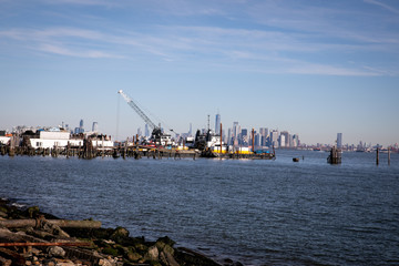 Fototapeta na wymiar industrial harbour in New York