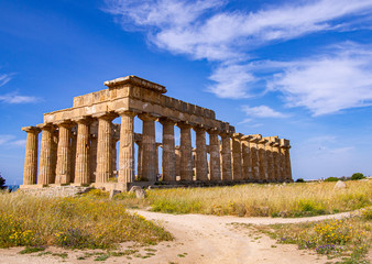 Selinunt Antic Greek City © olakamyk