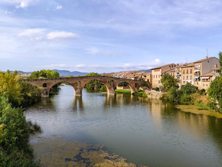 Fototapeta na wymiar view of the bridge of Puente la Reina where Camino de Santiago passes.