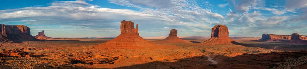  Monument valley sandstone buttes