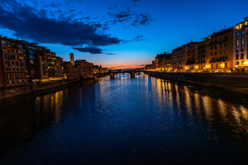 Fototapeta na wymiar sunset ponte vecchio view