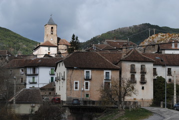 Fototapeta na wymiar Village at Pyrenees - Hecho (Spain)