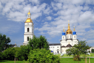Fototapeta na wymiar Churches Of St. Sophia Cathedral of the assumption of Tobolsk Kremlin in Siberia