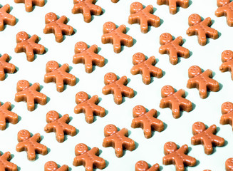 Gingerbread man shaped caramel composition