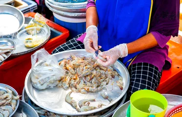 Foto op Canvas Shrimp to cook a variety of tasty and healthful , Sales in the market © pcbang