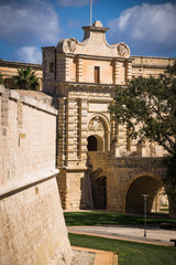 Fototapeta na wymiar main entrance gate of Mdina,Maltas ancient capital