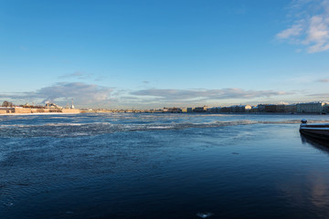 Fototapeta premium wide panoramic view of the Neva river on a Sunny winter day