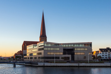 Der Stadthafen in Rostock am Morgen