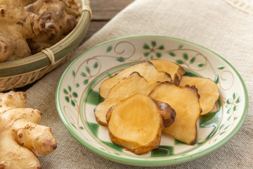 キクイモのしょうゆ漬け