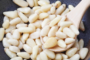 Pine nut image `` Spice ''