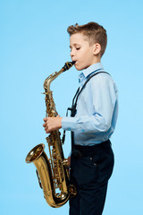 man playing the saxophone