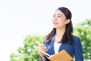 ビジネスウーマン　スケジュール帳