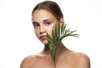 Naklejka premium beautiful woman bare shoulders spa treatments clean skin
