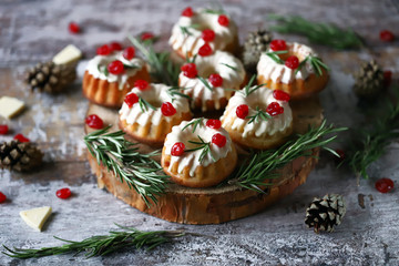 Delicious and beautiful Christmas muffins in a Christmas decoration.