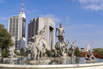 Neptune Fountain Monterrey © Iván Malagón
