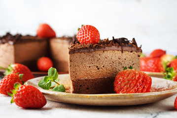 Chocolate cake with strawberries