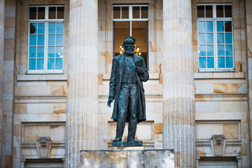 statue of colombian congress