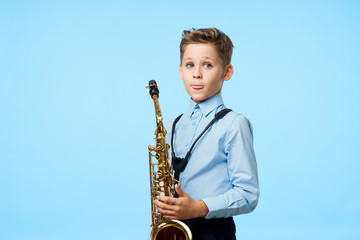 man playing the saxophone