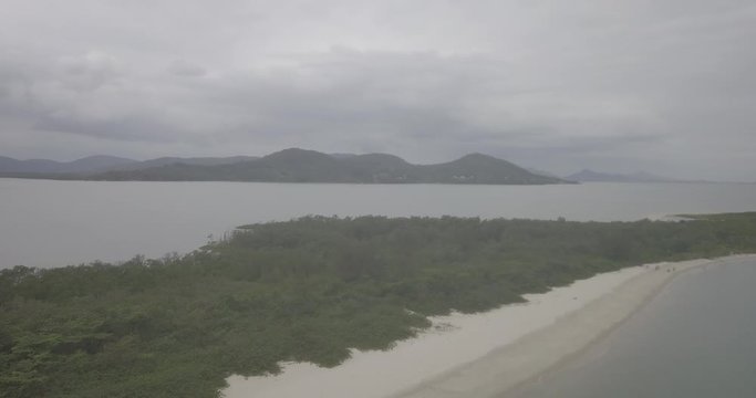 Natureza Mar Pontal Praia Daniela Florian&oacute;polis Santa Catarina Brasil