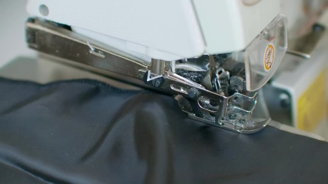 Overstitching Obrazy (Overstitching) — zdjęcia, wektory i wideo bez tantiem (917 ...