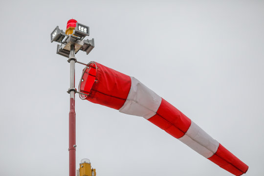 Wind Indication Light
