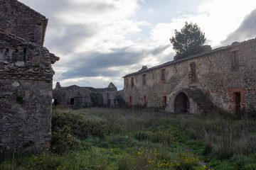 Fototapeta na wymiar Old military stables in ruins created by Vauban