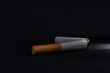 Rauchen aufhören, Zigarette zerbrochen