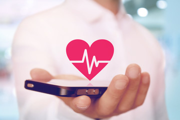 アプリで健康や心電図をチェック health care cardiogram application on smartphone