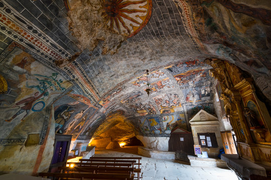 Ermita San Bernabe, Ojo Guare&ntilde;a Natural Monument, Merindad de Sotoscueva, Burgos, Castillo y Leon, Spain, Europe