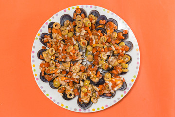 plate of mussels with vinaigrette