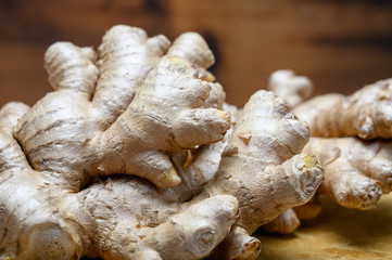 Fresh gember roots used for cooking and medicine