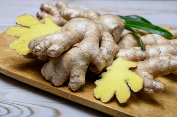 Fresh gember roots used for cooking and medicine