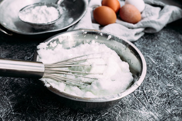 Whipped egg white into a thick foam. Plate with egg whipped white