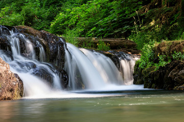 Fototapeta na wymiar Long exposure of the stream going through Silver Falls State Park near Salem, Oregon. 