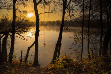 See bei Rheinhausen in der Ortenau an einem Wintermorgen