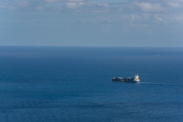 Barco de transporte de mercancías.