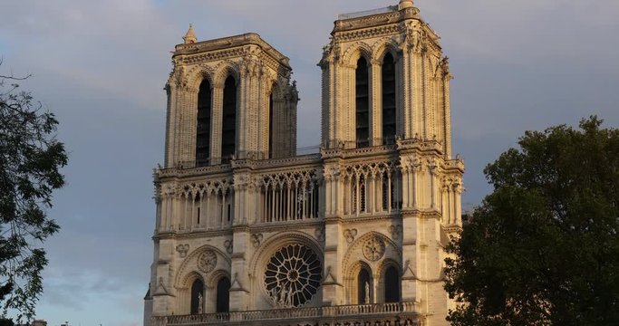 The Notre Dame cathedral, ile de la Cit&eacute;, Paris, France
