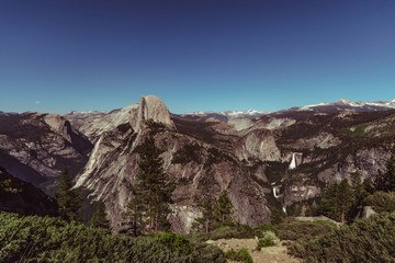 Overview on Yosemite National Park from Glacier Point