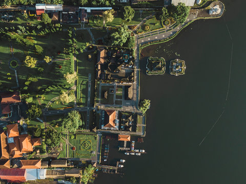 Aerial view of Temple Pura Ulun Danu, Baratan lake