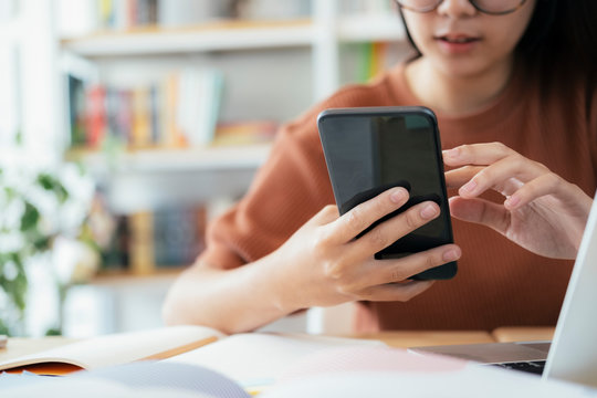 Using online connect technology for business, education and com